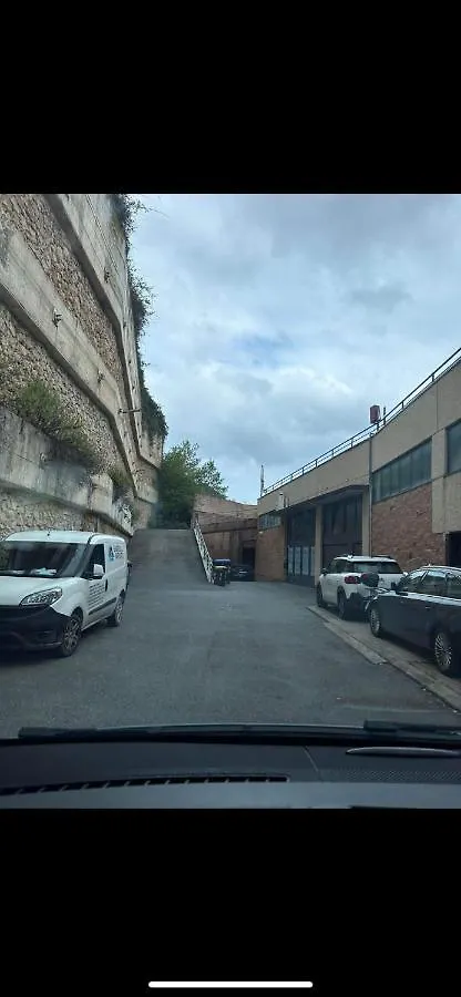 Otto Marzo Apartman Finale Ligure
